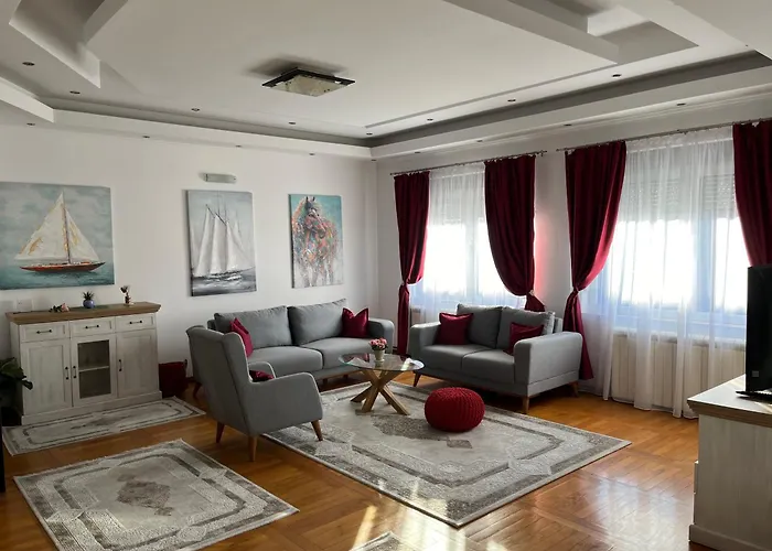 Airport Sky Apartments Lux II